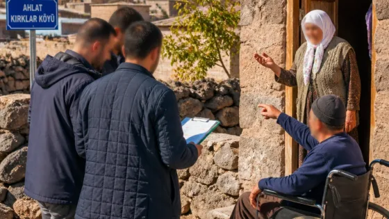 Ahlat Kaymakamı köy ziyaretlerinde engelli, yaşlı ve hasta vatandaşların taleplerini dinledi