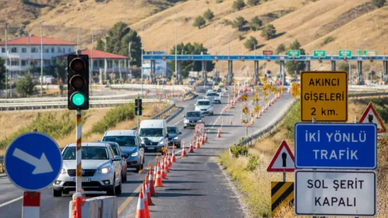 Kızılcahamam çevresinde yollar kapatıldı; bazı güzergâhlarda trafik iki yönlü düzenlendi