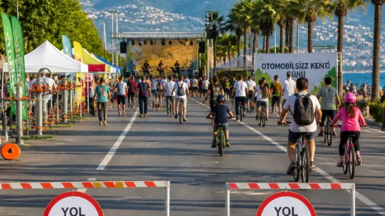 Karşıyaka'da Bostanlı'da 22 Eylül'de Otomobilsiz Kent Günü: Cemal Gürsel Caddesi trafiğe kapanıyor