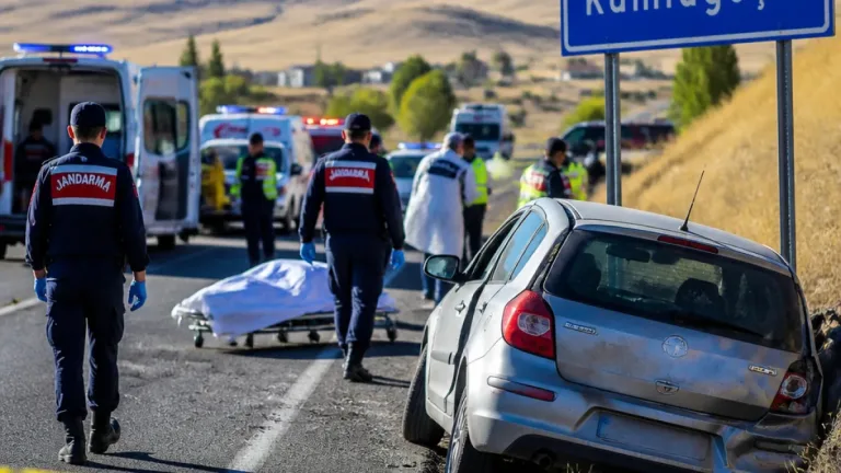 Ağrı’da Kumlugeçit yolunda yaya çarpması: 1 kişi hayatını kaybetti