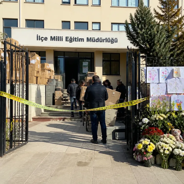 Kahramanmaraş'taki saldırı sonrası okul binası ilçe milli eğitim binası yapılıyor