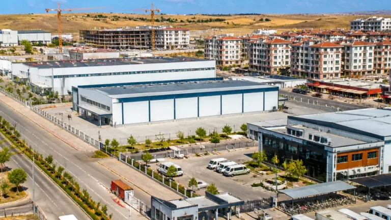 Sanayi ve Teknoloji Bakanlığına üç yılda toplam 881,2 milyar lira ödenek önerildi