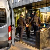 Екстрадованого з Польщі жителя Херсонщини судитимуть за вбивство жінки й дитини та зґвалтування