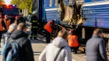 На Миколаївщині ворожий БпЛА влучив у приміський потяг — пасажири евакуйовані, потерпілих немає
