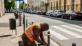 У Чернівцях на вулиці Університетській встановлять антипаркувальні стовпчики біля переходу