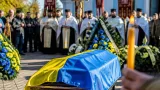 У Дубно провели в останню путь військовослужбовця Віталія Федорчука