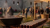 У Мукачеві в замку Паланок зварили благодійний «Леквар Перемоги» на підтримку ЗСУ
