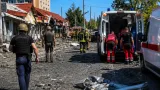 У Нікополі та районі 22 серпня — понад 90 атак дронами й артилерія, одна поранена