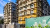 В Ірпені відновлюють два багатоквартирні будинки на Северинівській: що вже зробили