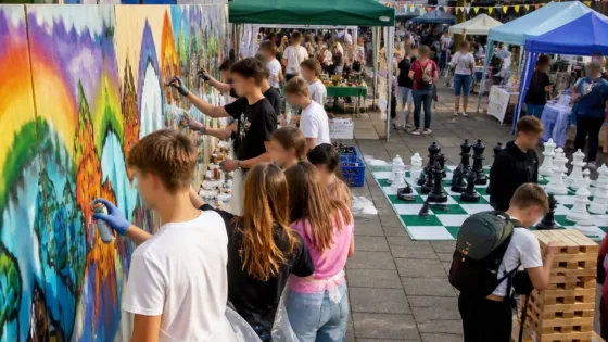 Yate young people take part in street art, sport and support at town youth festival