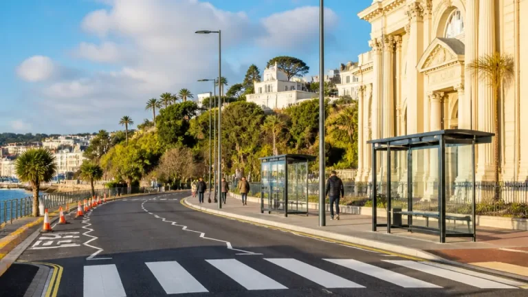 Torquay seafront to get £300,000 upgrade with new crossing and bus stops