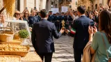 A Bari la polemica sulla premiazione: Lollobrigida e la 'strada delle orecchiette'