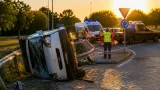 Auto si ribalta a Latina: ferito un 33enne vicino alla rotonda di Borgo Piave