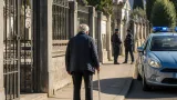 Biella, furto al cimitero di Chiavazza: anziana derubata di due anelli