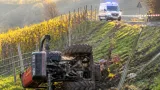 Cuneo, incidente agricolo a Diano d'Alba: morta una ragazza di 22 anni
