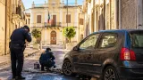 Esplosione sotto l'auto di una giovane a Siniscola: sindaco parla di atto vigliacco