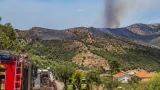 Fiamme sulle alture del savonese: roghi a Marmorassi e San Genesio, vigili del fuoco in presidio