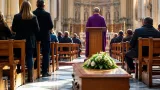 Funerale in Duomo per un lavoratore nigeriano: il parroco parla di normalità e integrazione