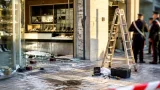Furto lampo a Massa: in sei minuti rubata la cassaforte con 200mila euro