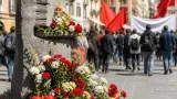 Genova, 25 anni dal G8: corteo a piazza Alimonda, fiori per Carlo Giuliani