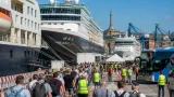 Genova, oltre 120.000 passeggeri nel primo weekend di agosto: il porto sotto pressione