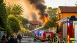 Incendio nella zona della Massimina, vigili del fuoco impegnati a Roma