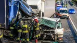 Incidente sull'A18 verso Messina: tre feriti, un uomo in prognosi riservata
