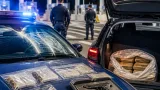 Lodi, arrestato dalla Polizia Stradale con oltre 2 kg di hashish e una pistola