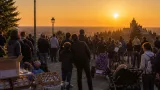 Migliaia a Bologna e in provincia per l’eclissi: folle a San Luca, occhiali andati esauriti