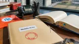 Morte durante il fermo, a Bologna scatta il modello 45 bis: cosa cambia per l’inchiesta