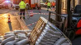 Muore schiacciato da un pallet a Campi Bisenzio: terzo morto sul lavoro nel bollettino nazionale
