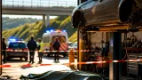 Muore schiacciato sotto l'auto: tragedia in officina a Cinquefrondi