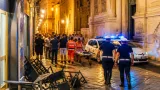Panico nel centro storico di Lecce: giovane fermato dopo aggressioni e danneggiamenti