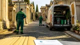 Pavia, lavoratori cimiteriali senza stipendi: il Comune diffida l’appaltatore e apre verifiche