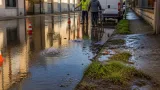 Perdita idrica in via Amolaretta: strada allagata da quasi due settimane, residenti preoccupati
