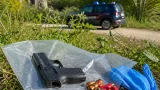 Pistola rubata trovata nascosta nella vegetazione: sequestri nelle campagne di Tivoli