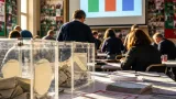 Leader e partiti italiani puntano sul plebiscito interno per consolidare il consenso