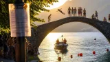 Ponte della Civera, divieto in vigore ma i tuffi continuano: il Comune valuta nuove misure