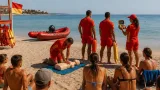 Ragusa, sicurezza in spiaggia: 12 assistenti bagnanti e dimostrazione per la prevenzione degli annegamenti