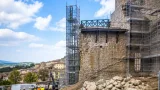 Rocca di Montefiore, polemica sui lavori: esposto, Pnrr e accuse di danno al bene storico