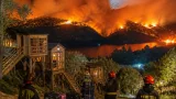 Rogo sui Monti Dauni: evacuati turisti a Biccari, decine di ettari in fumo