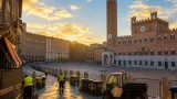 Siena, orari straordinari per la raccolta rifiuti durante il Palio: come cambia il conferimento