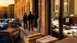 Siena, scoperto un sistema illecito per permessi di soggiorno: arrestato un mediatore