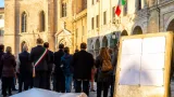 Sindaci e istituzioni uniti in difesa del vescovo Palmieri dopo lo striscione anonimo