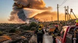 Siracusa, incendio a Contrada Carancino: canadair e sospensione dell'energia per le operazioni