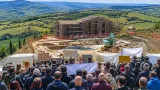 Sospeso il dibattito sulla mega-villa a Costa Chiappona: la protesta e i dubbi sulle autorizzazioni