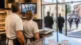 Tentano il furto dei 'gratta e vinci' in pizzeria a Bagnolo di Po: due denunciati