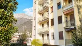 Tragedia in via Perazzo, Lecco: uomo muore dopo una caduta da una palazzina