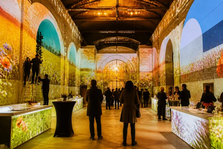 A Macerata la mostra di Studio Azzurro: videoarte immersiva al Mercato delle Erbe