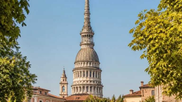 A Novara asportato un tumore ovarico da 15 kg: l’operazione eseguita con la paziente sveglia